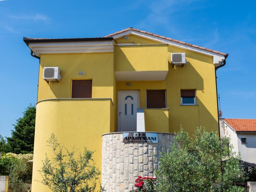 Apartments Manuela Pula Exterior foto